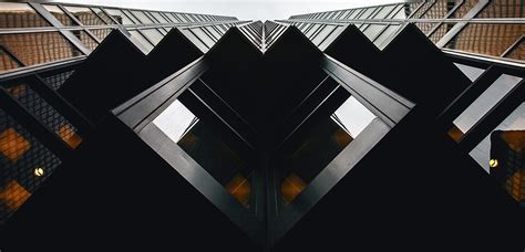balancing in photography|Guide to Balance in Photography .